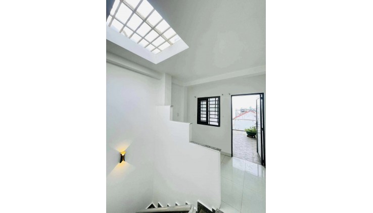 Bán Nhà Nguyễn Tri Phương Phường 4 Quận 10.