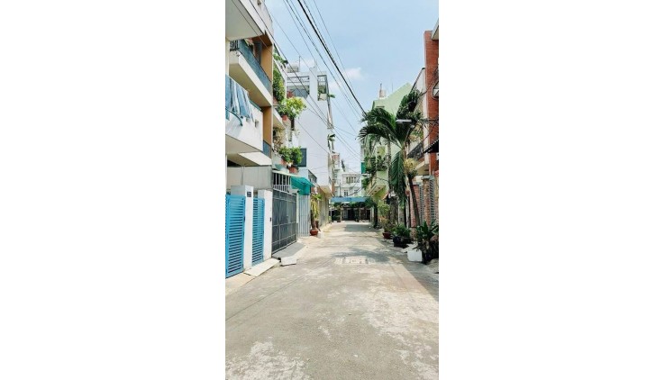 GIÁP TÂN BÌNH - HẺM 6 M - 4 TẦNG BTCT - 68M - 5 PHÒNG NGỦ GIÁ CHỈ 8.1 TỶ