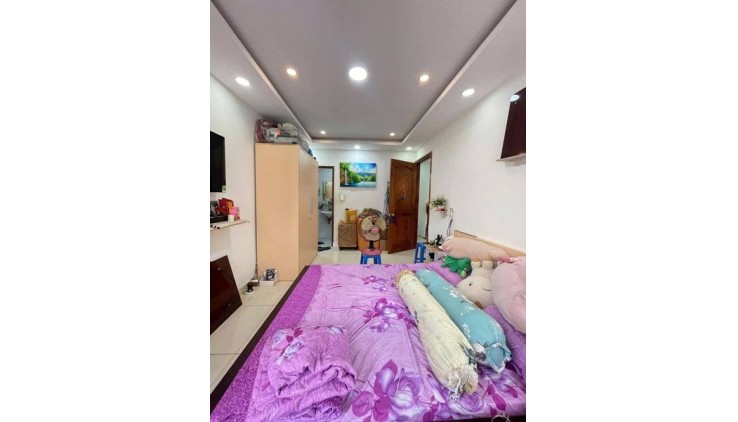 Bán Nhà Hai Bà Trưng Phường Tân Định Quận 1.