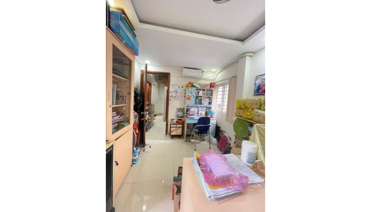 Bán Nhà Hai Bà Trưng Phường Tân Định Quận 1.