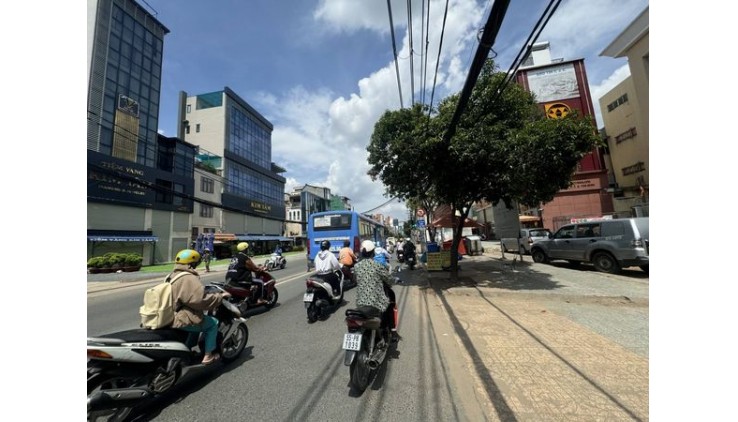 Bán Nhà Mặt Tiền Cách Mạng Tháng 8 Quận Tân Bình Phường 7.