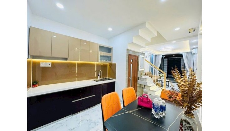 Bán Nhà  Huỳnh Văn Nghệ Quận Tân Bình Phường 15.