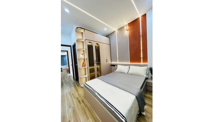 Bán Nhà  Huỳnh Văn Nghệ Quận Tân Bình Phường 15.