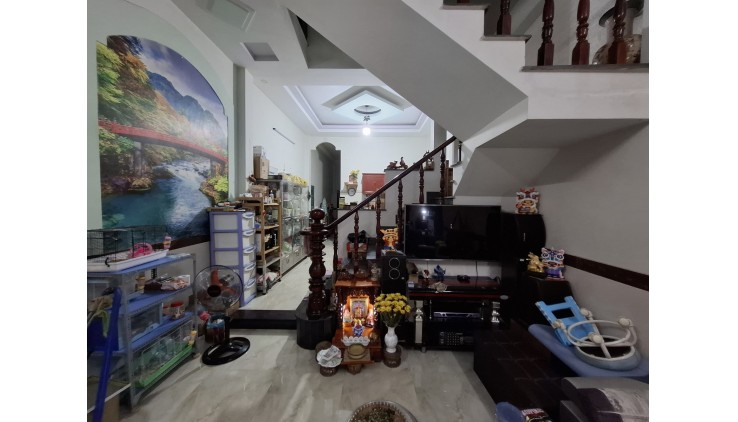 Bán nhà 7.5 tỷ. Linh Chiểu,  Thủ Đức. 83m2, 5 tầng, 7.5 tỷ.
