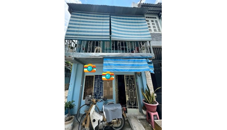 Bán Nhà Lạc Long Quân, Phường 10, Tân Bình, Hẻm Xe Tải, 2 Tầng, 20m2, Chỉ 2 Tỷ Nhỉnh xíu