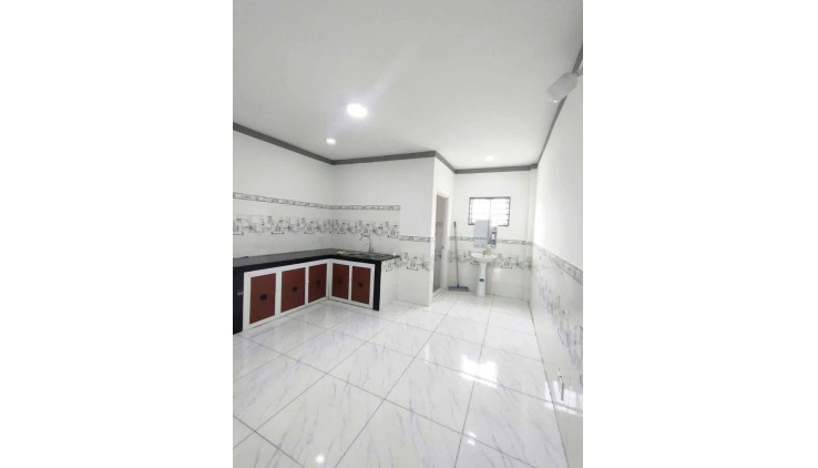Chính chủ cần cho thuê Căn hộ 80m2 nội thất đầy đủ, trong khu Villa An Phú Đông đường APĐ 03, Q12 ven sông Sài Gòn.