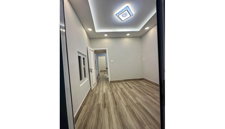 *5TỶ150TR, Bán Nhà HXH Mới Đẹp-1 Căn Ra MT Chợ Thiếc ,2 Mặt hẻm , 3Tầng 4Pn