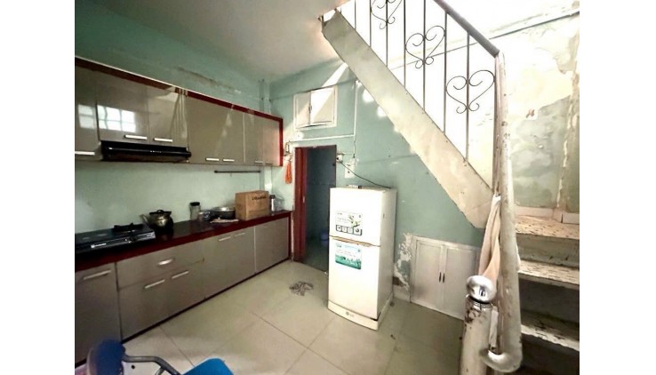 Bán Gấp Căn Nhà Siêu Hiếm Đường Hẻm Nhựa 6.5m Sát Mặt Tiền Đường Huỳnh Tấn Phát