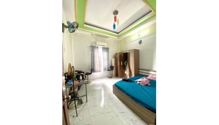 Nhà Lê Văn Khương Thới An Quận 12 79m2 4 Tầng Chỉ 5 Tỷ 8.