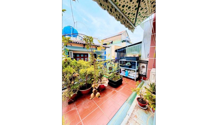 SIÊU PHẨM NHÀ TẦNG MỚI ĐẸP KHU VỰC TÂN HÒA ĐÔNG GẦN ĐƯƠNG LỚN