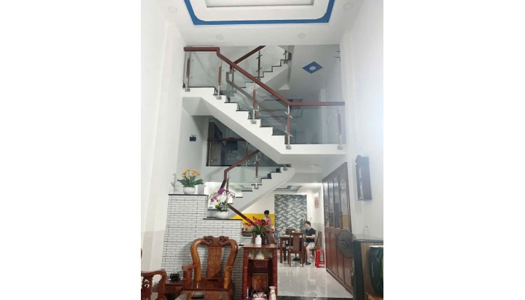 Bán nhà 5 lầu đẹp hẻm 237 Phạm Văn Chiêu 68m2(4x17) vị trí VIP gần trường 9 tỷ xíu.