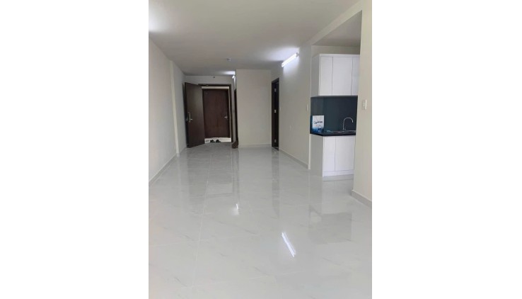 Bán căn hộ 2pn,2wc, 71m2, 2 ty5 , mặt tiền phạm thế hiển q.8