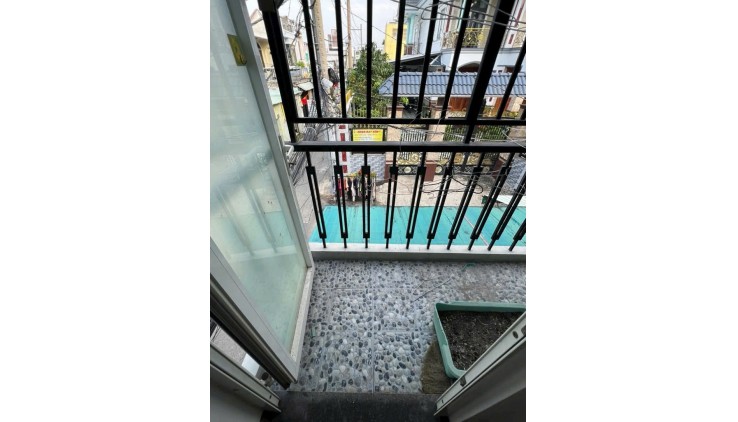 Bán Nhà Tân Kỳ Tân Quý, Giáp Tân Phú, Lô Góc 2 Tầng, 32m2 Công Nhận Đủ, SHR, Chỉ 2.5Tỷ TL