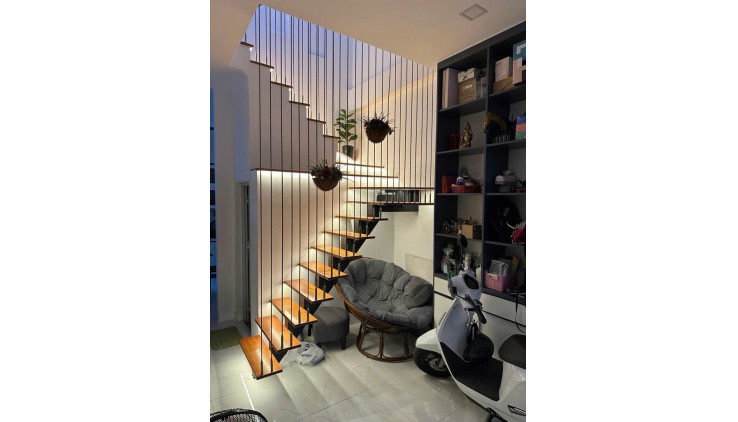 Chủ định cư nước ngoài gấp bán, 40m2, 2PN, Nguyễn Kiệm, giá nhỉnh 2 tỷ