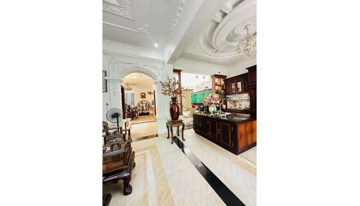 TIN HOT chỉ 36 tỷ có Biệt thự siêu đẹp ngang 14m 280m2 HXH Lê Văn Sỹ gần sân bay.
