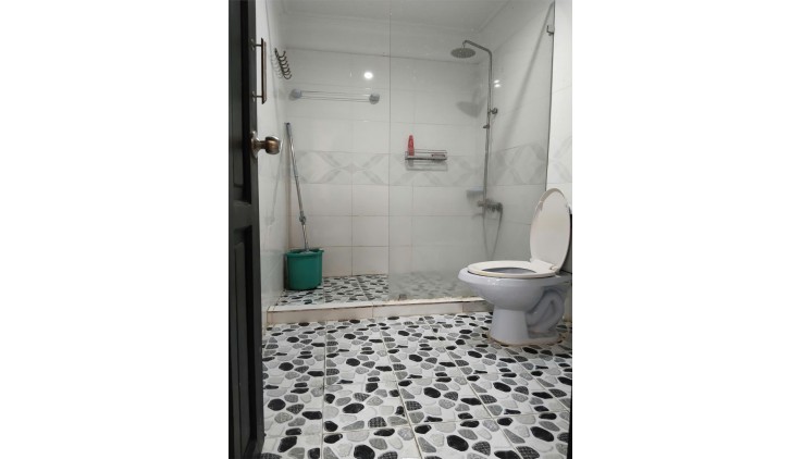 Chính chủ cần cho thuê Căn hộ 80m2 nội thất đầy đủ, trong khu Villa An Phú Đông đường APĐ 03, Q12 ven sông Sài Gòn.