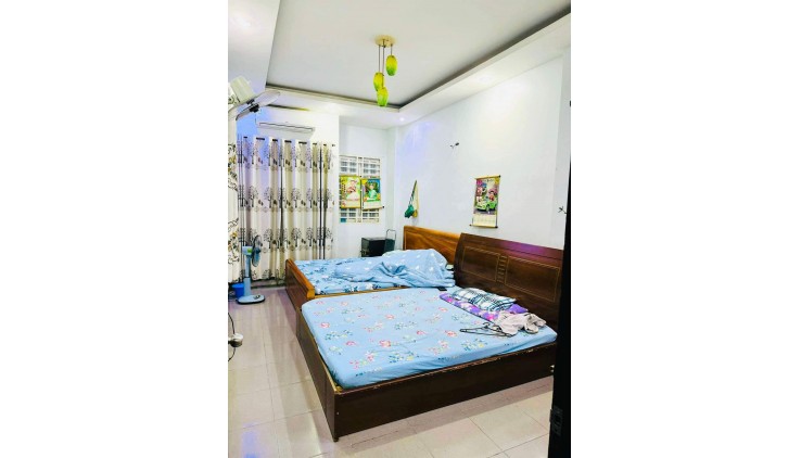 Bán nhà Tân Bình, Mặt tiền Kinh Doanh, 50m2, 5 tầng giảm sốc 1 ty.
