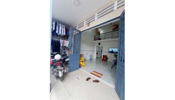 Bán nhà Quận 9 - SHR - 64m2 - 2 Tầng - 2PN - Nhỉnh 2 Tỷ