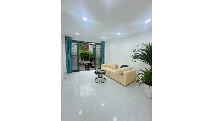 Bán nhà Mặt tiền Phú Nhuận - 5 Tầng - Nhà 2 mặt hẻm - Nhỉnh 6 Tỷ