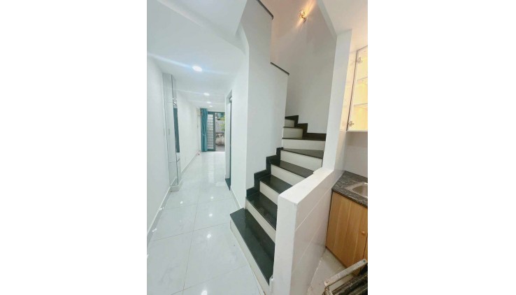 Bán nhà Mặt tiền Phan Tây Hồ Phú Nhuận-3x9- 5 Tầng-Tặng NT- HC- Chỉ 6 Tỷ18