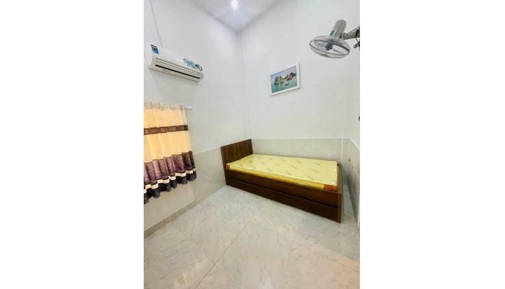 Bán nhà Cô Giang Phú Nhuận - 3x6 - 2 Tầng - Hoàn công - Chỉ 2 Tỷ 97