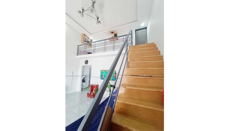 Bán nhà Long Bình Q.9 - Hẻm ba gác - 8.5x13 - SHR - 2 Tầng - 2 Tỷ 44