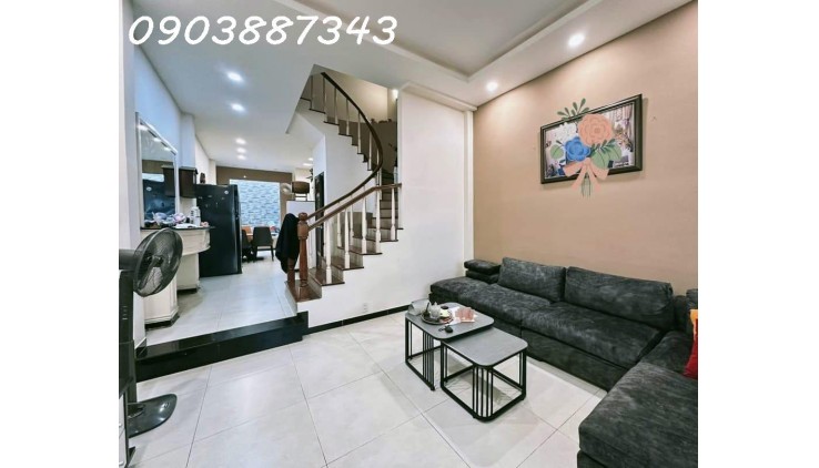 Bán Nhà Hẻm Ô tô - Nguyễn Văn Đậu - Quận Bình Thạnh - 70m2 - 3Tầng - Chỉ 10Tỷ xíu .
