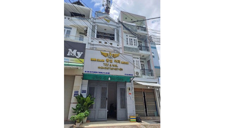 Bán nhà trong chợ Hạnh Thông Tây, P11, GV- đường 10m - 4x20 CN 98m2 - 4 tầng - giá 9,5 tỷ