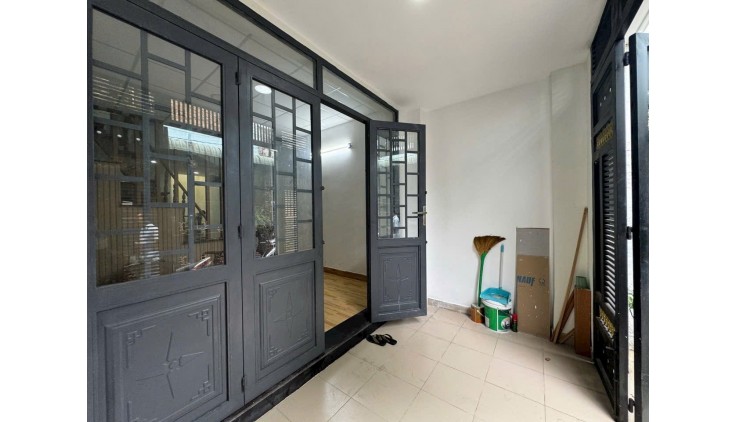 Bán nhà Gò Vấp, 48m2, đúc 2 tầng gần mặt tiền, nhỉnh 4 tỷ.