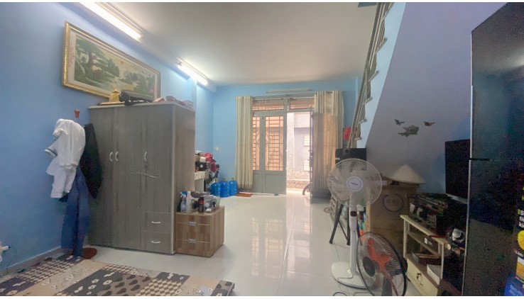 HÀNG HIẾM, LOTTEMART 5 PHÚT, SÂN BAY 15 PHÚT, 2 TẦNG, SÀN BTCT 43M2, 2 PN,2WC, SÁT MT THỐNG NHẤT GÒ VẤP.