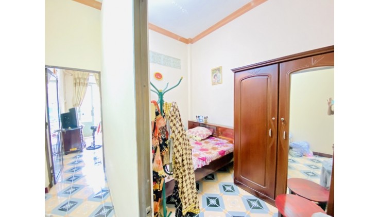 Tiểu Học Phan Chu Trinh cs2 - Hẻm 3.5m - (3.5 x 12.5)m - 4 Phòng ngủ
