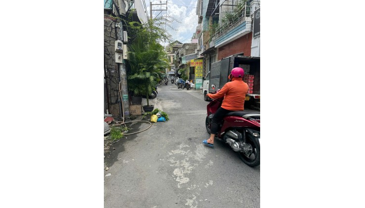 **Bán nhà HXH  Phạm Văn Hai**phường 3 Tân Bình, 5 x 20, 3 tầng 13,8 tỷ