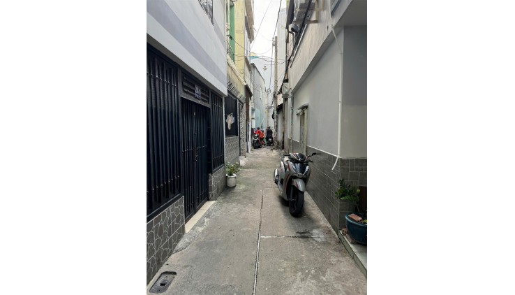 *Bán nhà hẻm 1054 *- CMT8, phường 4 Tân Bình, 4,6 tỷ