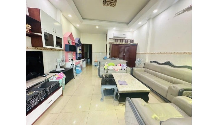 *Bán nhà mặt tiền Lạc Long Quân, phường 8, Tân BÌnh- 186m2 -29 tỷ