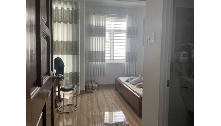 Bán nhà hẻm 230 Phan Huy Ích - KPL HXH - Ngang 5m - 4 Tầng