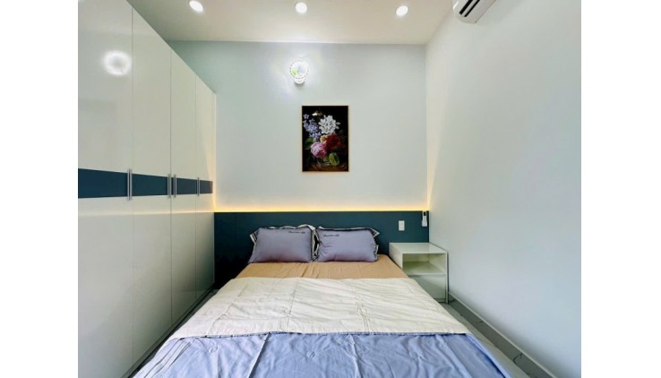Ngay THCS Quang Trung - H3G Thông - (3.8 x 11)m - BTCT 2 Tầng