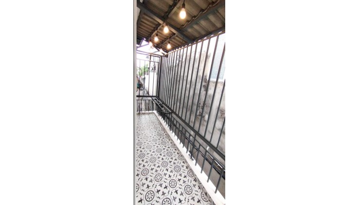 Ngay Nhà Thờ Giáo Xứ Bắc Dũng - Hẻm 3 gác - (3.7 x 7)m - 2 tầng