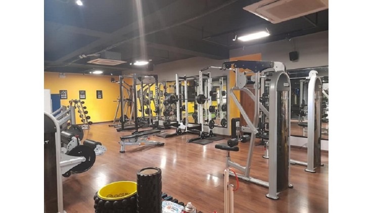 Bán khách sạn MT Lê Cao Lãng, Phú Thạnh, Tân Phú, 220m2, 5 tầng, thang máy, ngang 11m.