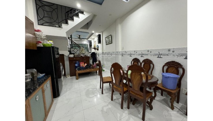Bán nhà HXH 2T ST 4 x14.5m2 gần AEON, trường học, chợ, giá chỉ 5 tỷxx