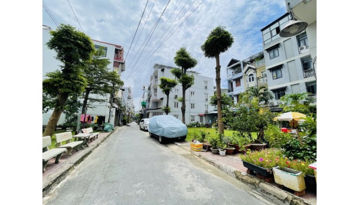 Bán nhà Mặt tiền Phạm Thế Hiển - Phường 3, Q8, DT: 4.5x22m, 2 tầng cũ  tiện xây,  13.9 tỷ.