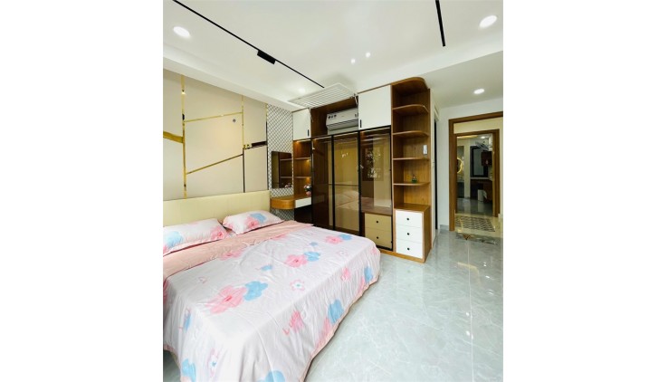Nhà mới 5 Tầng Full nội thất, HXH Đường Số 14, Phường 8, Gần CV Làng 
Hoa