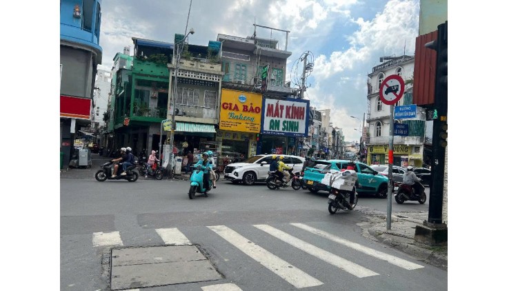 Bán Nhà Mặt Tiền Mai Văn Ngọc, Phường 10, Phú Nhuận, 4x13m, 2 Tầng Kiên Cố, Chỉ 3.38 Tỷ TL