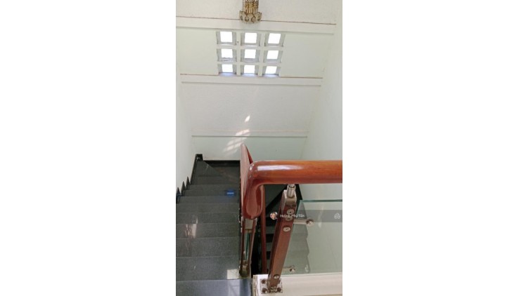 Bán nhà HXH 4 tầng P.Phú Trung 40m2 kế Tân Bình nhà mới giá chỉ 5 tỷxx