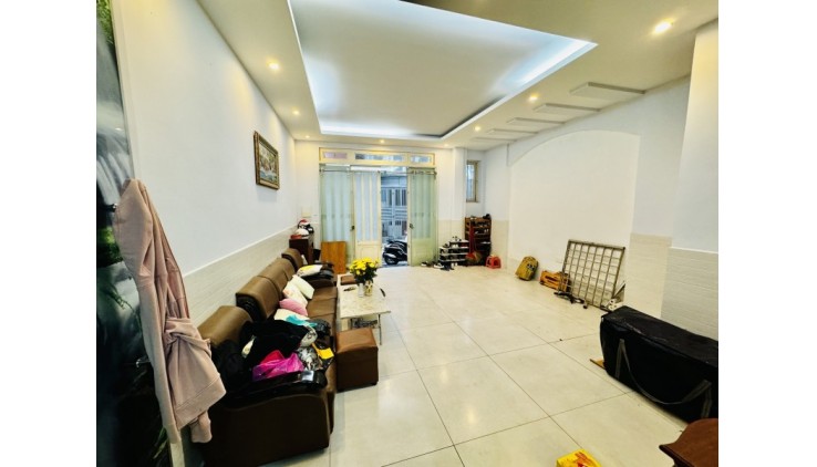 Bán nhà mới đường Nguyễn Trọng Tuyển - Nguyễn văn Trỗi, 5x15m, 3 Tầng -5PN, 9.6 tỷ