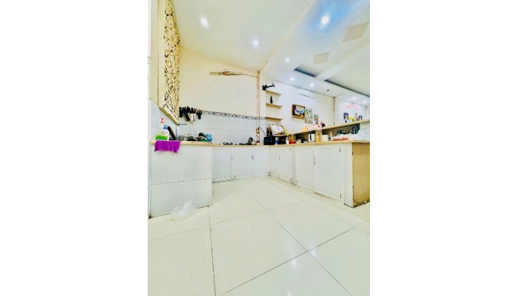 NGAY BIGC TRƯỜNG CHINH - GẦN ĐHCT - NHÀ 80M 2 TẦNG 3 PHÒNG NGỦ NHỈNH 4 TỶ