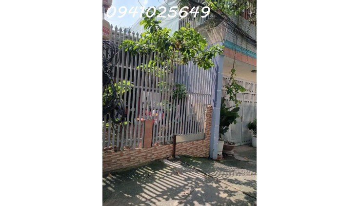 Bán nhà cấp 4 HXH đường 207, phường Tân Phú, Quận 9, diện tích 57m2, giá rẻ 3.1 tỷ