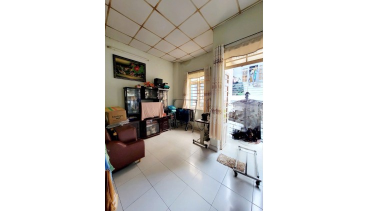 NHÀ 2 TẦNG 4 X 8, GẦN CHỢ BÌNH LONG - BÌNH TÂN,  3. X TỶ