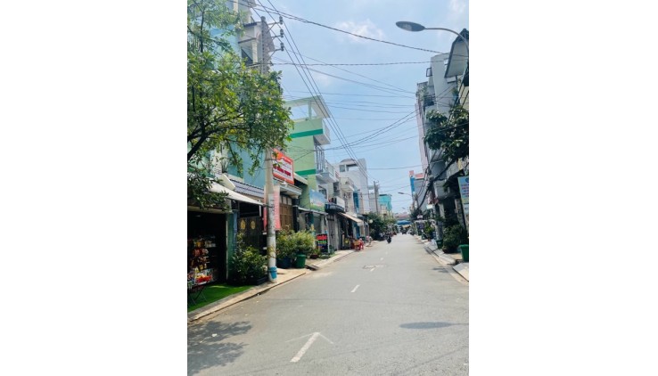 BÁN NHÀ HẺM 276 TÂN HOÀ ĐÔNG - ĐƯỜNG NHỰA 8M THẲNG MỘT TRỤC - 4M x18M - NHÀ BTCT CÓ CAMERA AN NINH 24/7 CHỈ 7 TỶ NHỈNH