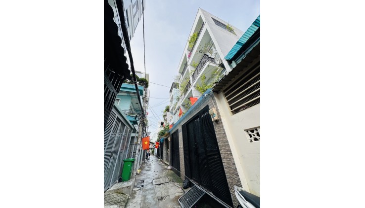 Chủ nhà thiện chí bán nhà ngay trung tâm quận 10 đường cách mạng tháng 8  46M2 - 2 TẦNG - HẺM 3M THÔNG - AN NINH