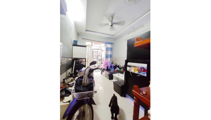 TỈNH LỘ 10 - HẺM XE TẢI 6M THÔNG  - GẦN MẶT TIỀN ĐƯỜNG - 3 TẦNG ĐÚC KIÊN CỐ - 64M2 - NGANG LỚN GẦN 5M - GIÁ CHỈ NHỈNH 4 TỶ XÍU